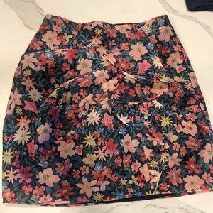 Floral skirt size Small